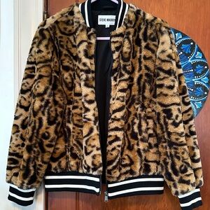 STEVE MADDEN fuzzy Animal Print Jacket